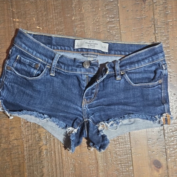 A&F Size 25 Low Rise Jean Shorts 90s Y2k Distressed Perfect Stretch EUC Vintage - Picture 3 of 4